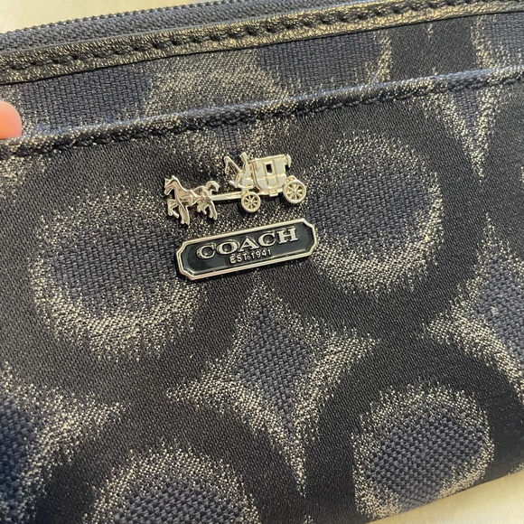 Coach Wristlet Wallet - Picture 4 of 4